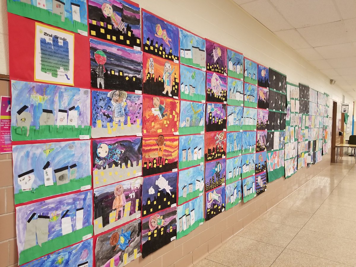 SenecaElemArt's tweet photo. Keep 'em coming! #SenecaArtsNight https://t.co/r7OMwVGS7b