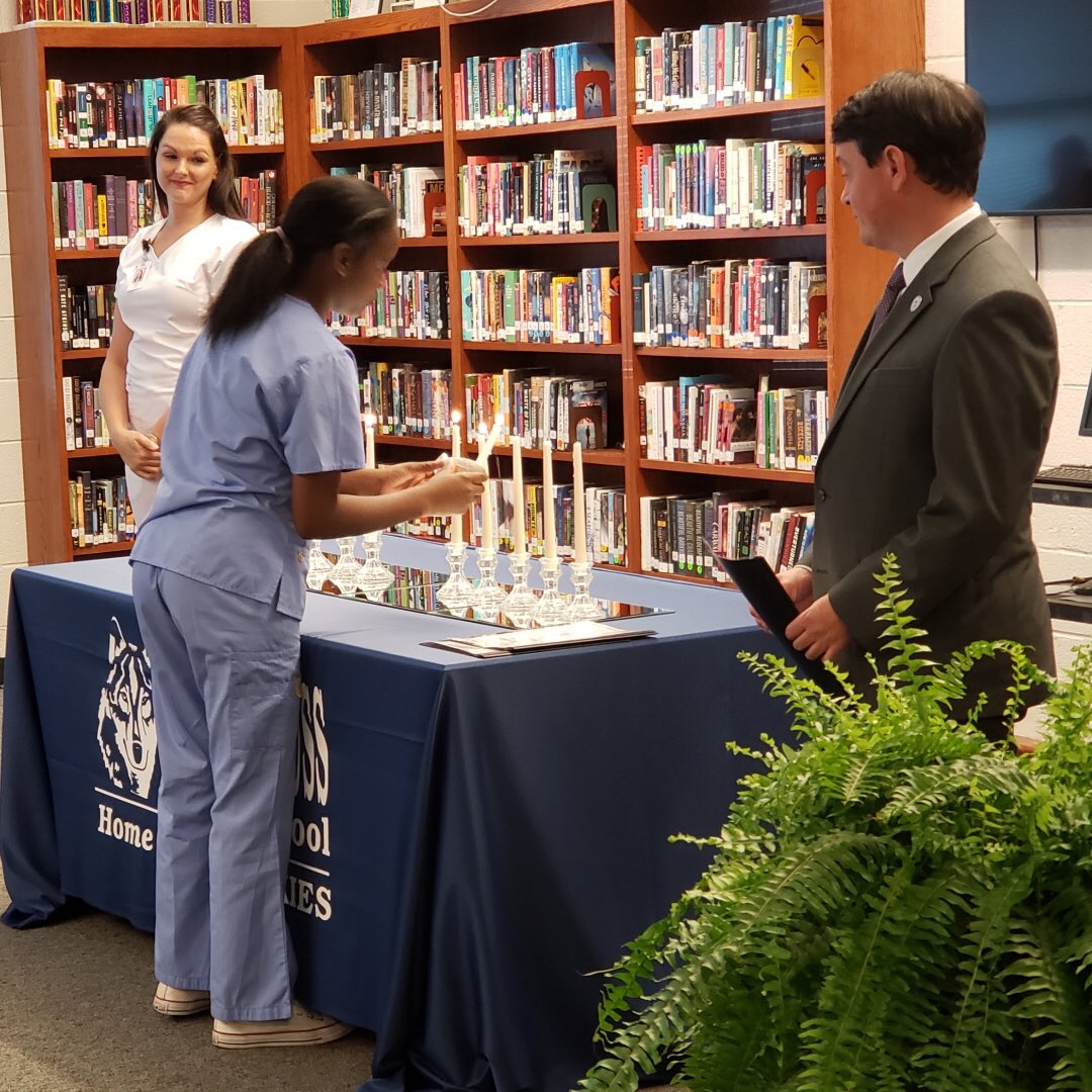 HHHScte's tweet photo. Class of 2019 CNA’s. #careeracademy https://t.co/WFP9qNnApx