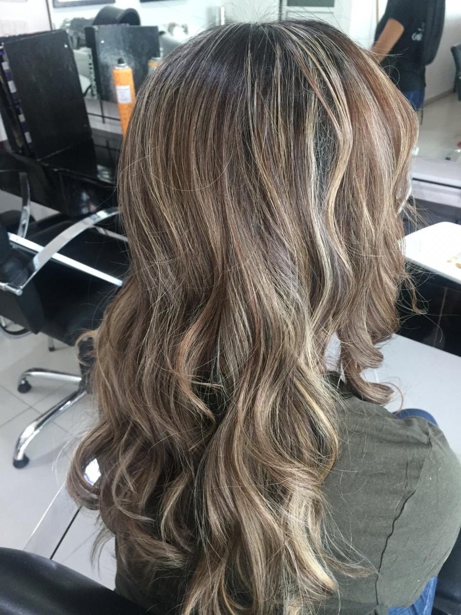 envymx's tweet photo. Luce un cabello hermoso con: 
✅ hidratación 
✅ efecto de color 
✅ corte 
✅ moldeado https://t.co/TVrd51PqMv