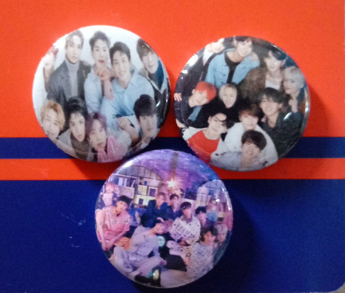 seattlekpop's tweet photo. #PENTAGON #펜타곤 #PRISM  #2019_PENTAGON_WORLD_TOUR #PENTAGONinSEATTLE 
Hey all! I'm going to be passing out PTG buttons for the Seattle show! I have 3 types of designs. They'll be free at random, but to reserve (thru PP) a button&amp;bias print will be 0.75$! 

DM me for more info! https://t.co/TDIeLL9QIq