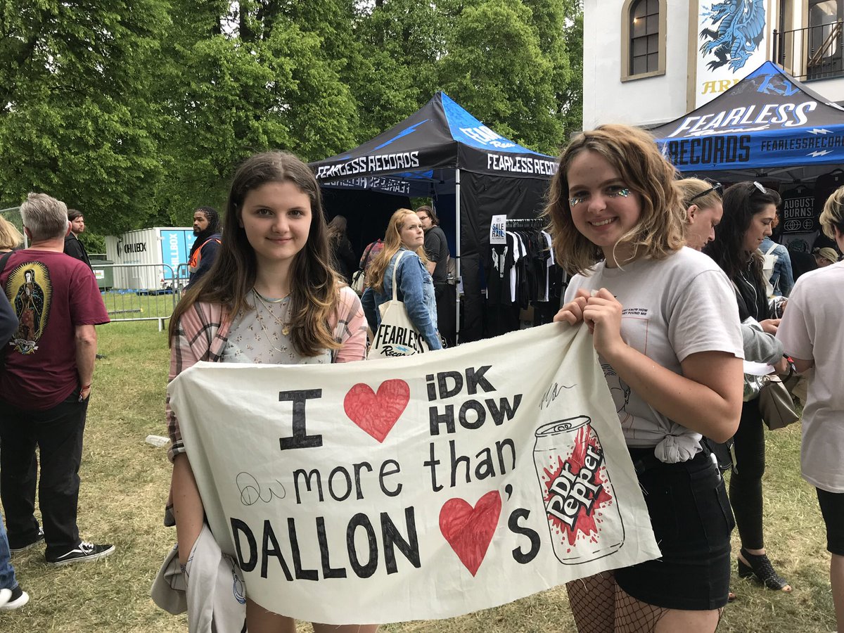 best day of my entire life. (my mum took the photos) hope to see you soon <a href="/idkhow/">iDKHOW BUT THEY FOUND ME</a>!!💗