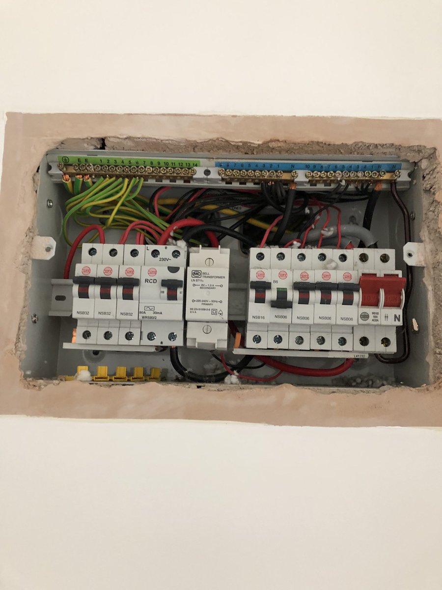 EastElectrical's tweet photo. Wednesday morning testing in Thetford. Home buyers/sellers electrical inspection. Make sure what you are buying is safe and sound. Fixed wire test โ
#fixedwiretest #fixedwiretesting #eicr #electricaltest #testing #thetford #homebuyer #safetyreport https://t.co/xltkKKp0MN