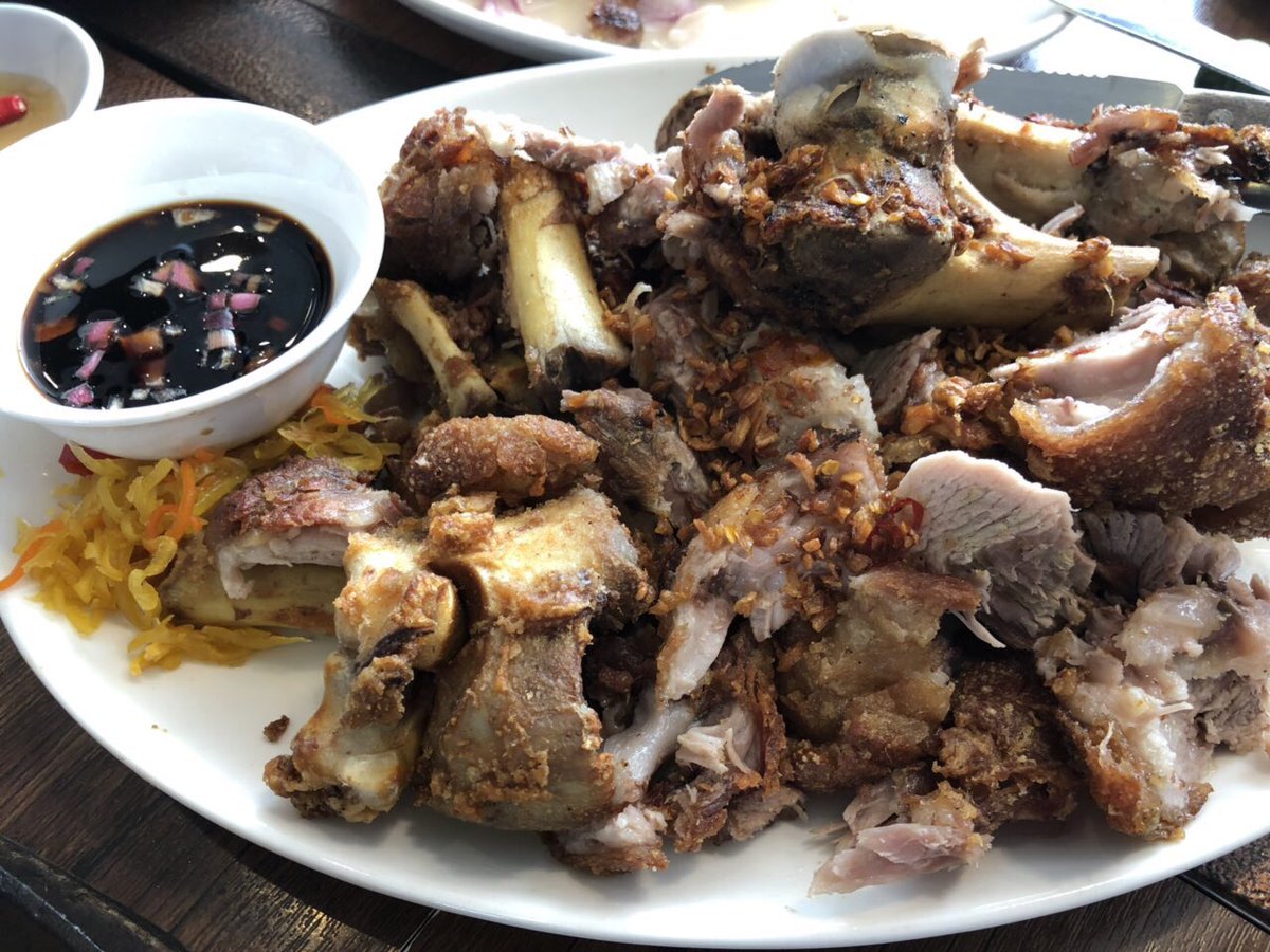 Keanboi27's tweet photo. Late lunch! Hahaha! #Giligans https://t.co/HeRBz7aO2v