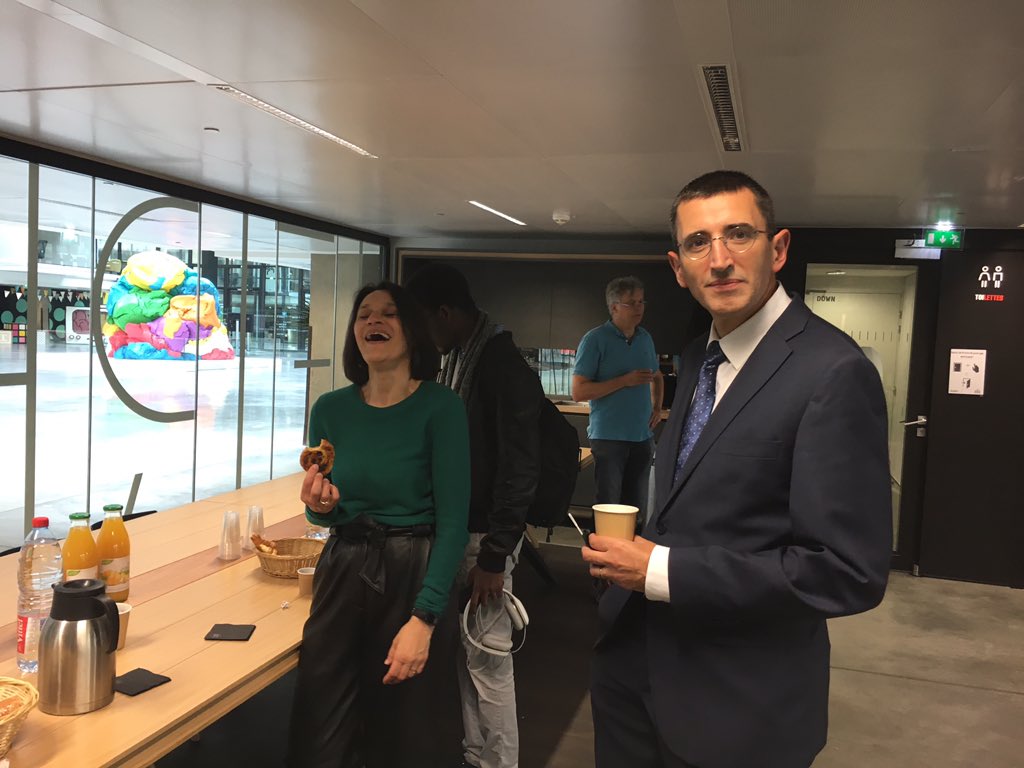 MAP_Lab's tweet photo. conférence [#InriaTechTalk #Bigdata], animée par Fabien Laporte de l’équipe @Inria_Lille. https://t.co/GFGV24ojPD