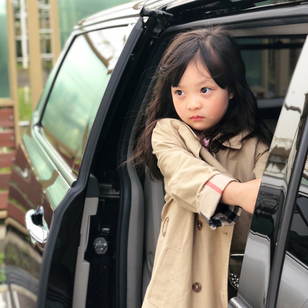 badlychee's tweet photo. Sini kak ayo kita kencan berdua 
Tanpa 
Papa @lxchoon Haha https://t.co/7TB8L2Lcmw