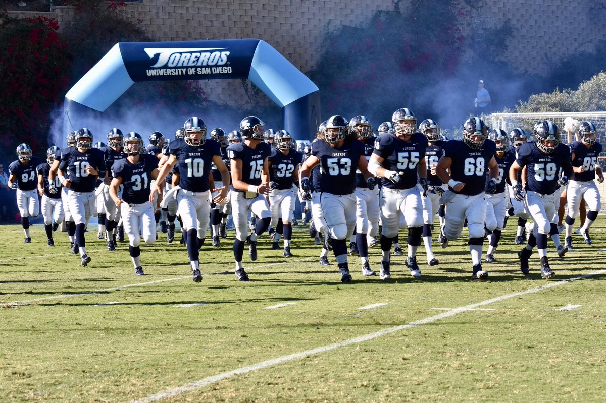 Thanks for the great talk @CoachSuttonUSD, I am Incredibly honored to have received my first D1 offer from the University of San Diego