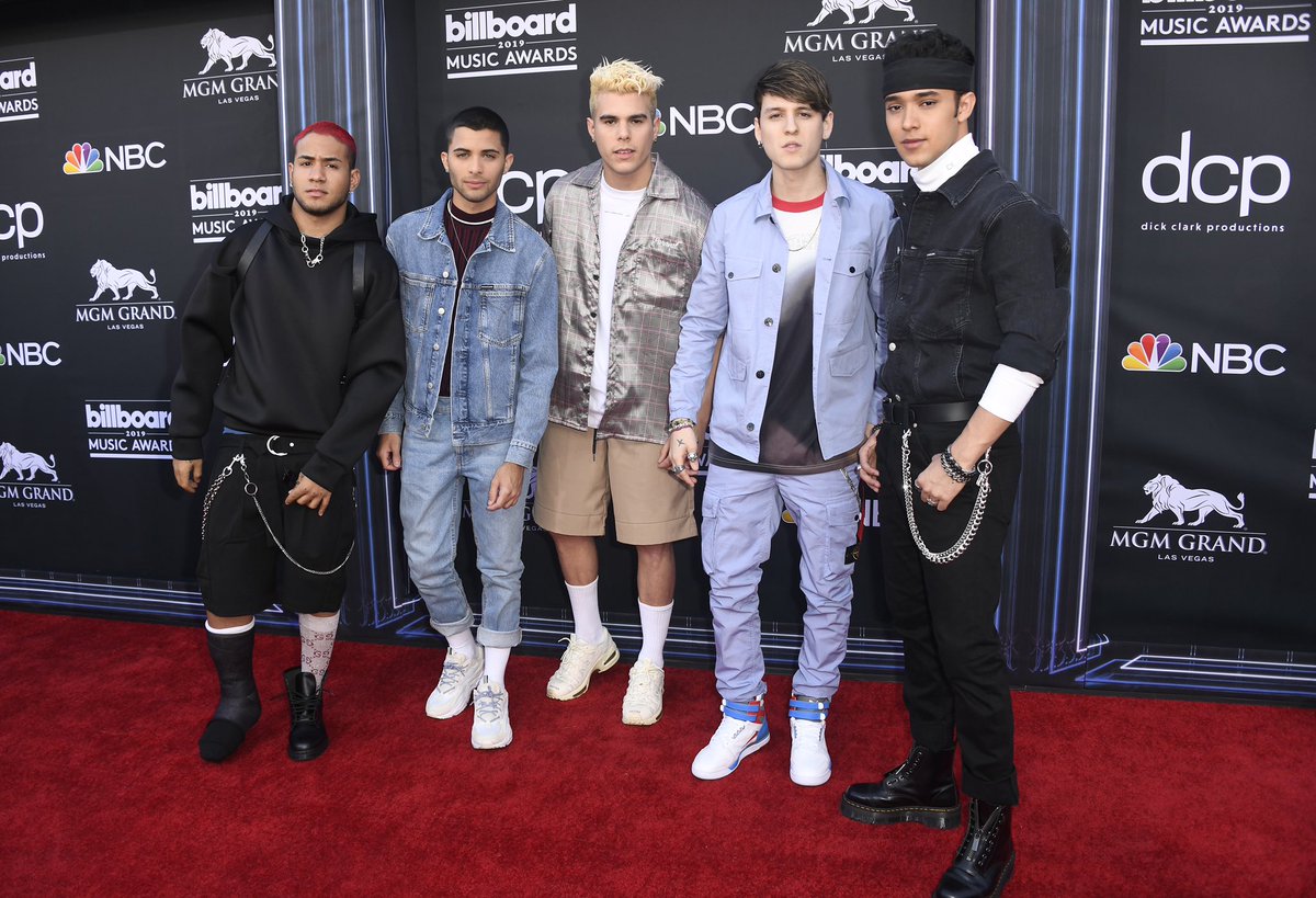 Kerlychica5's tweet photo. @Latino__Gang Pues los mios 🤗😍
@CNCOmusic https://t.co/384P4cxJGB