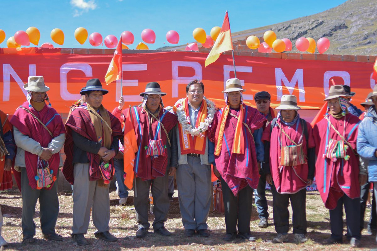 boliviatevemos's tweet photo. #Venceremos conquista corazón de #Humanata cc @Venceremos_bo @caepalenque https://t.co/wb4TReMhkl https://t.co/MbCJFnCGiB