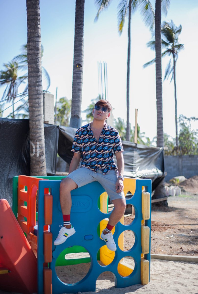 Jmt590's tweet image. summertime is always the best of what might be. #summerdontgo