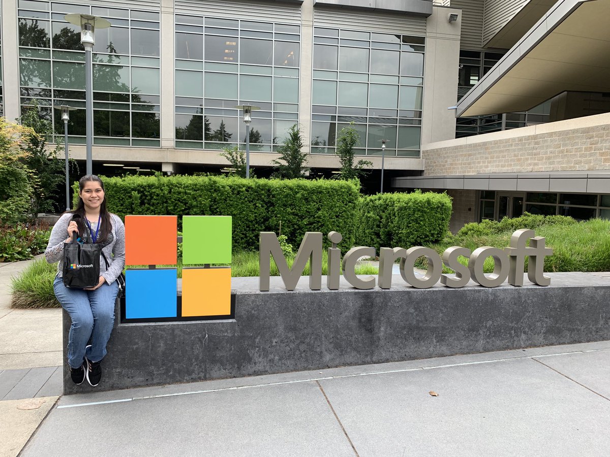 AmericaMQT's tweet image. Completed my first day as a Microsoft Explorer Intern! 👩🏻‍💻✨
#MicrosoftIntern