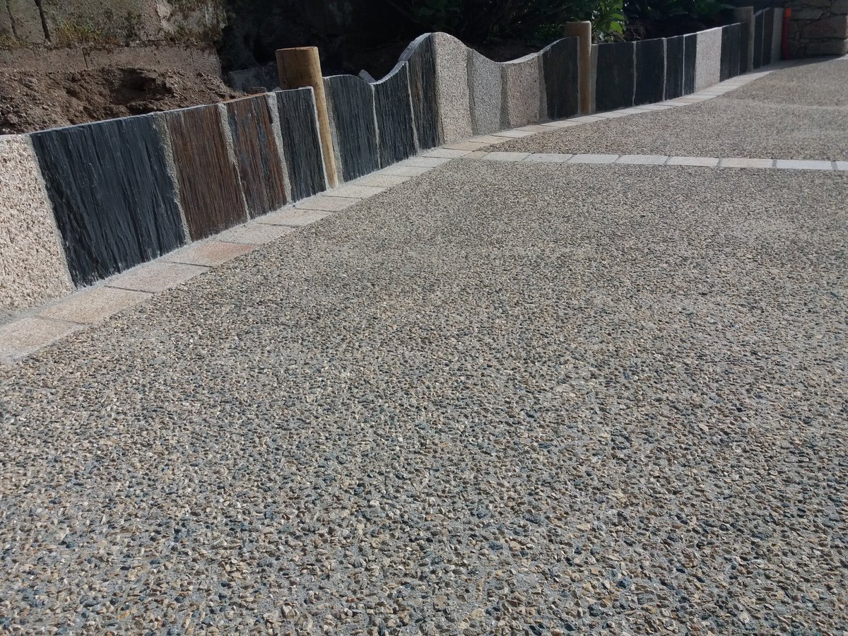 lboudaud_edycem's tweet photo. #beton Désactivé 3 couleurs. Collaboration @Edycem_Beton MORTAGNE et BERTRAND MAÇONNERIE.  Bravo aux équipes. https://t.co/clYTEHvJIt