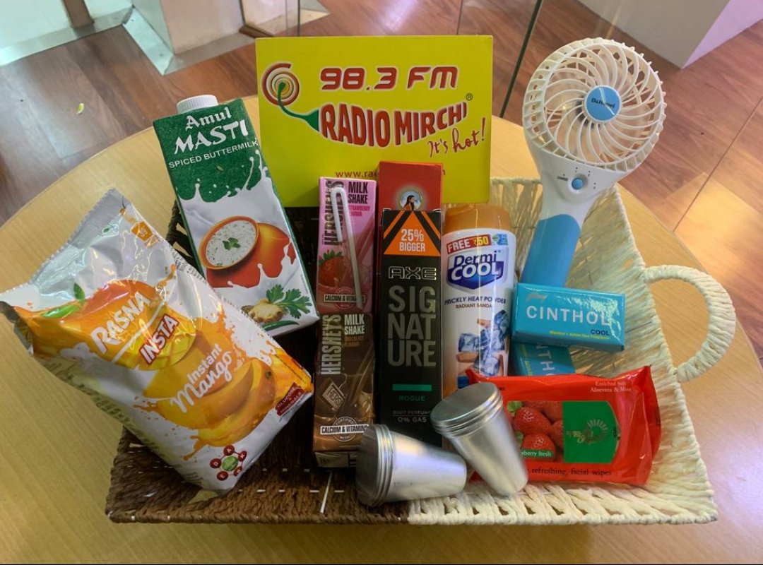 mirchidilpreet's tweet photo. #ContestAlert #MumbaiOnly 😎
Hashtag lagaao #MyMirchiMemory aur ye bataao, ki what's the dumbest thing you've done to impress your crush? 😅
Comment below, inbox me your full name and number and stand a chance to #win the #MirchiGarmiHamper FREE! 😍
@india4contests @Mirchimumbai https://t.co/H497IumULY