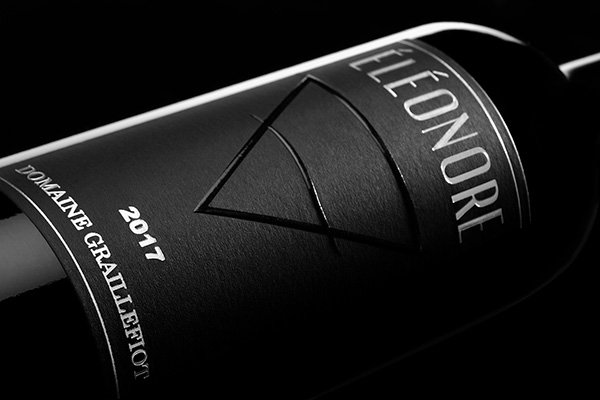 Prise de vue studio pour le producteur de vin bio du Domaine De Graillefiot (Sabran, 30). Photographe Cédric Prat dp1.fr/actualites/pri… #vin #bio <a href="/prisedevue/">Prise de vue</a>