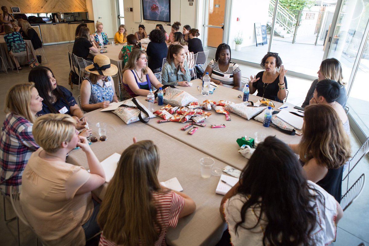 #TheBreakk vibe is all about learning the industry rules &amp; then breakking every one of them 💯 #breakkretreat ‘18 #officehours with Monique Nash of Kronicle Media: a leading full service production/management company creating content for and about women from diverse perspectives