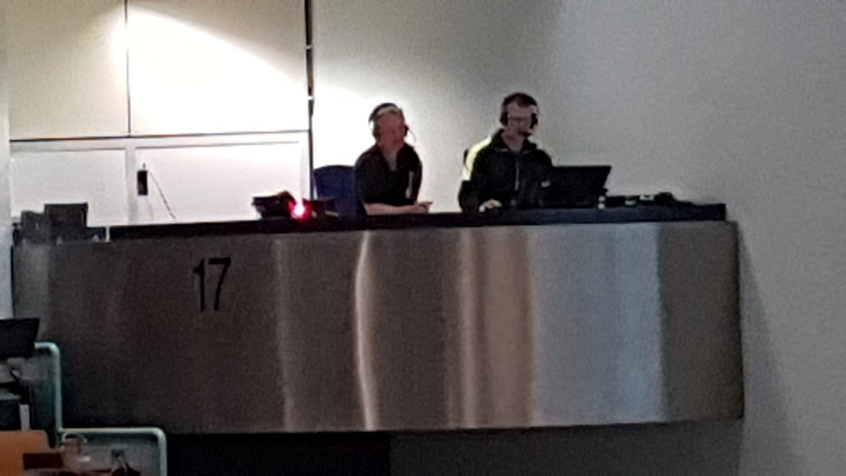 Veilingmeester Eelde veilt op Aalsmeer planten klok! <a href="/FloraHolland/">Royal FloraHolland</a> Teamwork