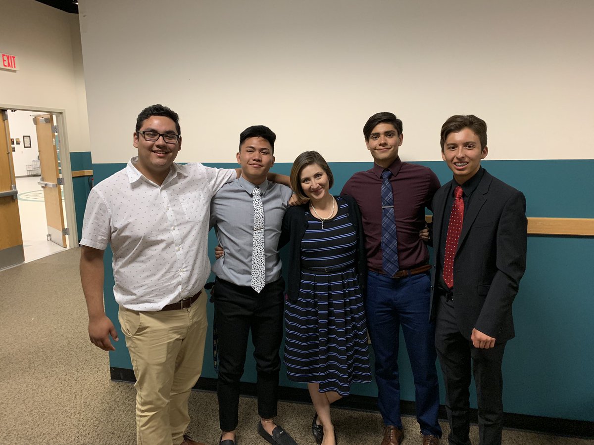 MECollege_HS's tweet photo. @missionechs is ending the year on a high note celebrating academics and saying farewell to the class of @Mechs2019. We are #PhoenixFamily, #FirstandBest, &amp; #TeamSISD https://t.co/G5bZZrZT5N