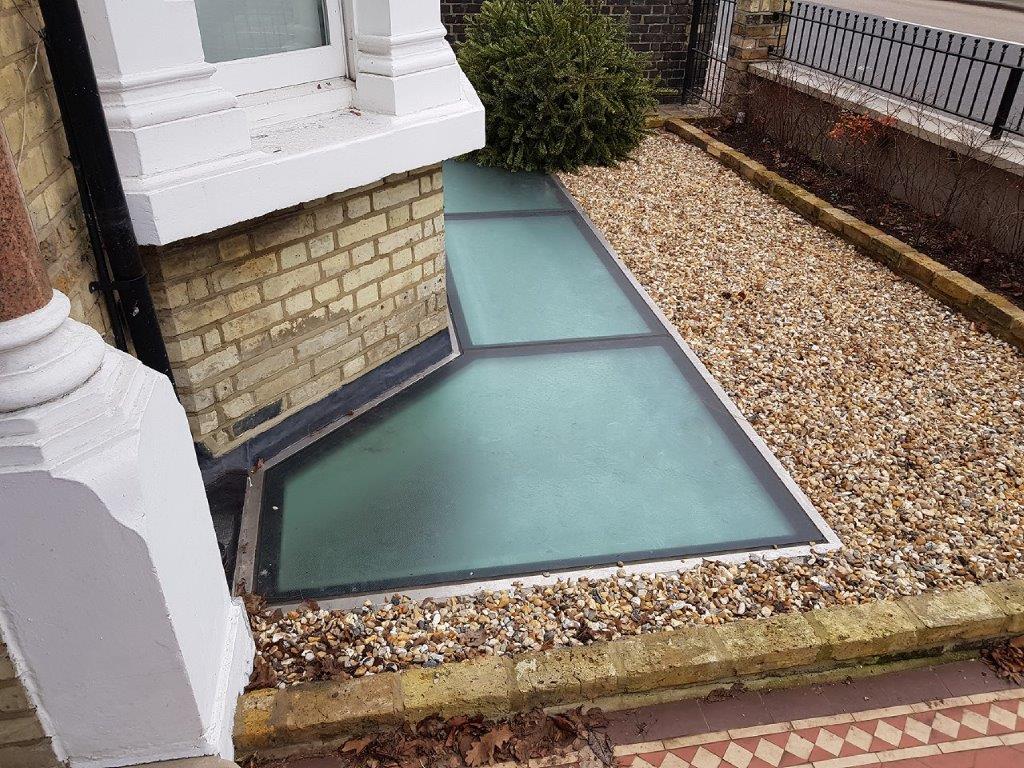 Light Well Cover frosted for privacy but still lets plenty of daylight to room below ow.ly/8lgB50uqNzB