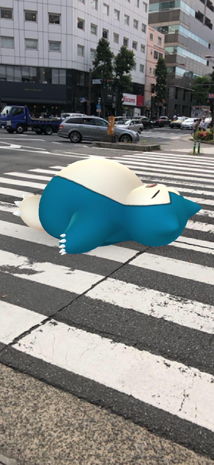 あろか 寝てるカビゴン Arで撮ると名探偵ピカチュウっぽい T Co Gs53tfycng Twitter