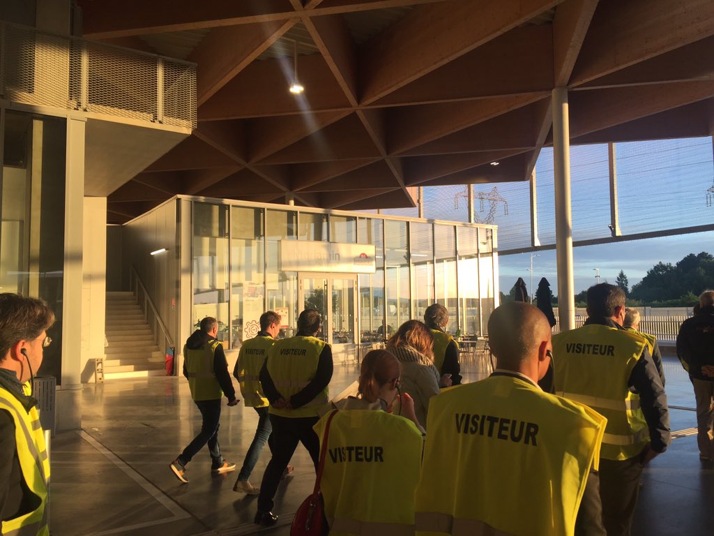 asbourrigaud's tweet photo. Début de journée avec le levé de ☀️ sur le nouveau Min de Nantes en vue du prochain #CaféduBOSS avec @BOSStoBOSS_OSEZ. Très jolie découverte du 2e MIN de France 🤗 https://t.co/G9jOETw9K2