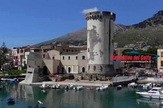 #AtelierArteBellezzaECultura #AtelierAntichiSentieri #GazzettinoDelGolfo #TorreDiMola - A #Formia l'Atelier “Antichi Sentieri” - gazzettinodelgolfo.it/a-formia-latel…