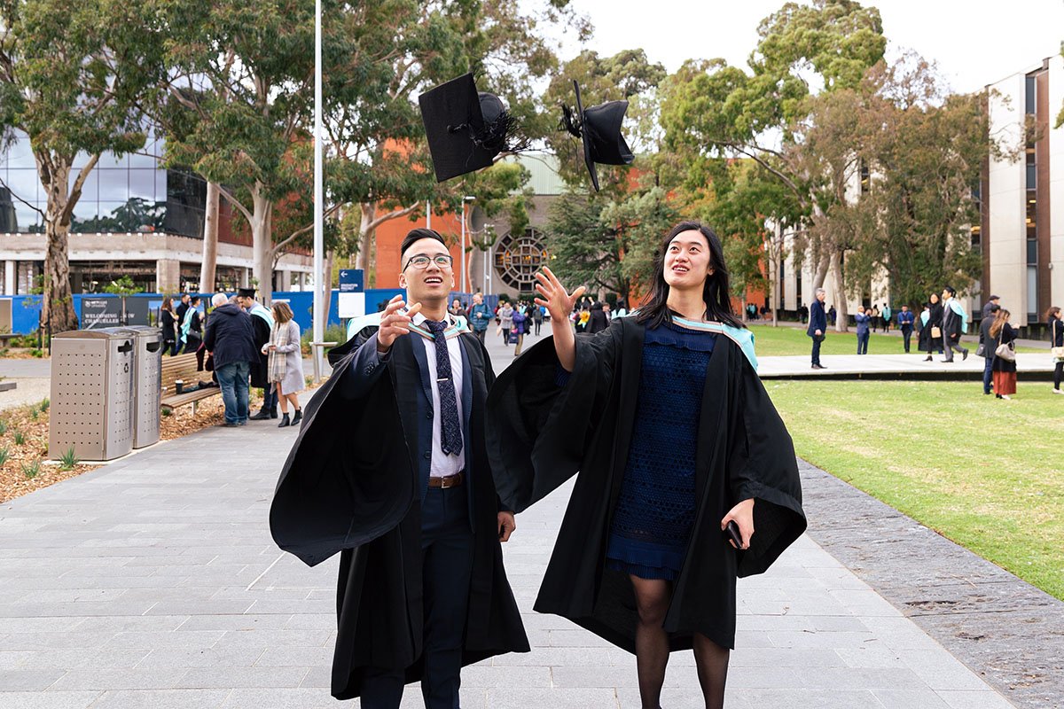 MonashUni's tweet photo. Welcome to the @monashengineers and @MonashInfotech graduands participating in this afternoon's ceremony. We'd also like to welcome today's speaker, @koolace, CEO of @GetCyara. Watch the ceremony live at https://t.co/xpNZOmVOUF.
#MonashAlumni #MonashFIT #MonashEngineers https://t.co/Xgb3pYYx9R