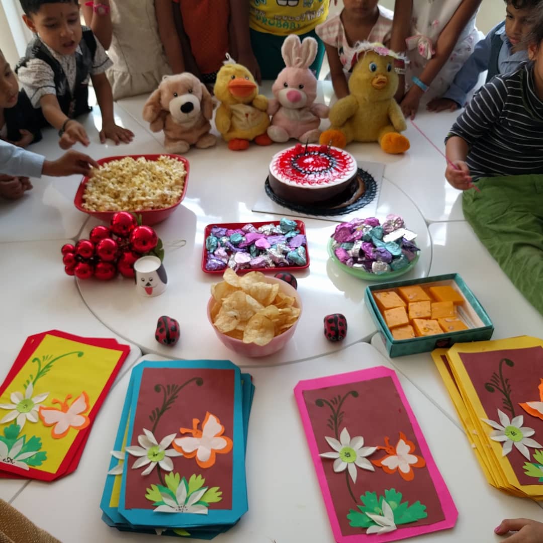 SGPreSchool's tweet photo. 🌺 Happy ending to the summer camp 🌺

We have been on a roller coaster ride with our summer camp. Thanks to the teachers for their tireless work and the parents for their support. We hope to see you all, next summer!  

#summer #Summer_Camp #bangalore #preschool #girinagar https://t.co/hxqc585et1