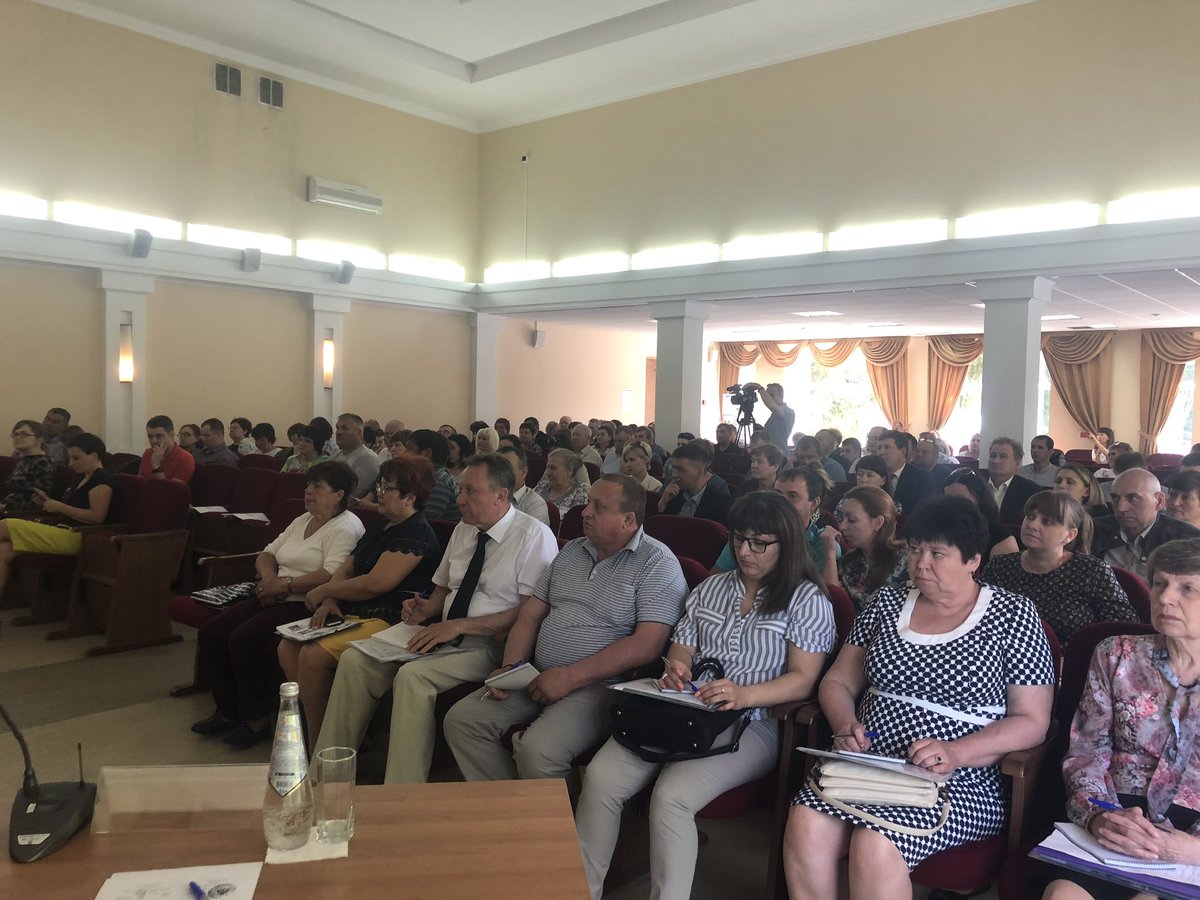 В <a href="/mcxsamregion/">Минсельхозпрод СО</a> проходит обл.семинар «Создание и организация деятельности  сельскохозяйственных потребительских кооперативов».  Участие принимают специалисты районных УСХ и инициативные группы-представители сх организаций и КФХ,в планах которых создание или вхождение в кооператив