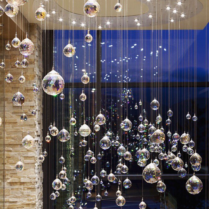modastrass's tweet photo. 💎⛓From the golden age of the silver screen to lighting up recent Oscars sets SWAROVSKI CRYSTAL STRANDS have long been a design darling in the world of glamour. If you would also like to incorporate them into your interior - give us a call 😉
https://t.co/uW0fIoh69c
#luxuryhome https://t.co/pqBqa34hxD