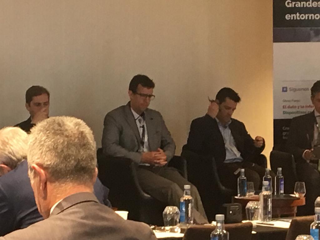 gigas's tweet image. ☁️🚀Hoy Ángel Zarramera de #Gigas en #ForoASLAN &quot;Grandes infraestructuras IT conectadas y entornos cloud&quot; durante su ponencia sobre &quot;Infraestructura #cloud para #SAPHana: las claves del paso a la nube con éxito.&quot;