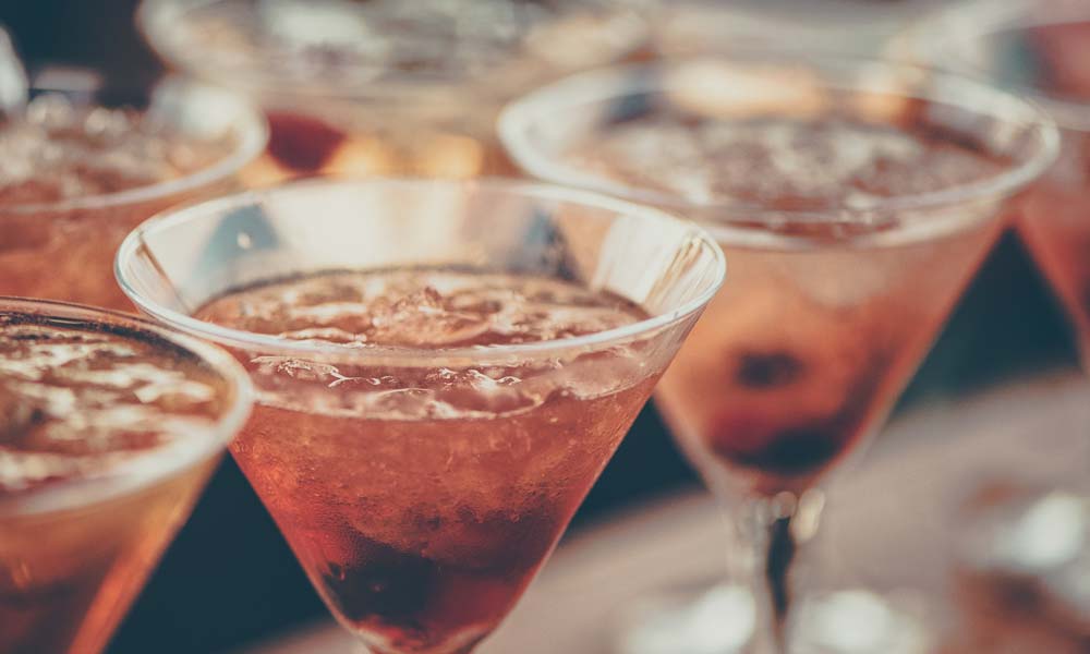 Leave your guests satisfied with these great festive food &amp; drink ideas suitable for any grand party! ow.ly/pePg30nqhkR
