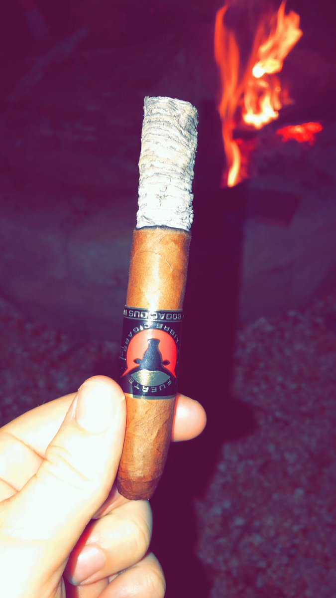 FyLCigars's tweet photo. The new line is burning well. Perfect ash, plenty of smoke and flavor for days. We will have cigars available for online sale as early as this weekend. Stay tuned.
Smoke Strong, Live Free 
#FuerteyLibre #FYLCigars 
#FirstFuerte https://t.co/Euhny4XuLp