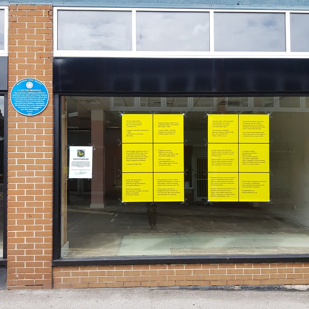 mattabbottpoet's tweet photo. Absolutely buzzing to see my @Long_Division_ #OntoTheStreets commission in all it's glory. I've written 10 mini poetic odes to former Wakefield music haunts ✍🏻
See this and more at tonight's @artwalkwake, plus obviously #LD2019 this weekend!
https://t.co/jc1U7cM4Sq https://t.co/C3I29jjiHy