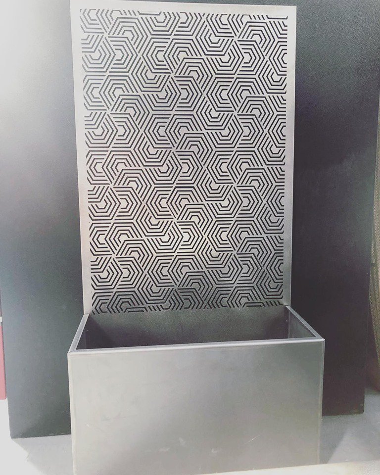 JetMetalLtd's tweet photo. Loving this prototype bespoke planter made this week - can be finished in any colour! 😏 .

 Email: info@jetmetal.co.uk for a quote. 

#bespoke #bystronic #amada #lasercut #precisionsheetmetal #gardendecor #metaldecor #sheetmetalfab https://t.co/IG4D20St9L