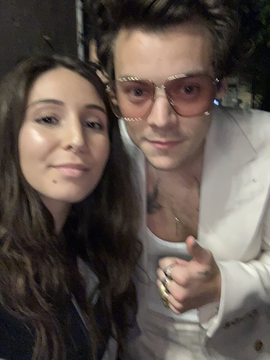 justinsdevans's tweet image. Finalmente ce l’ho fatta. 
Grazie amore mio #harrystyles