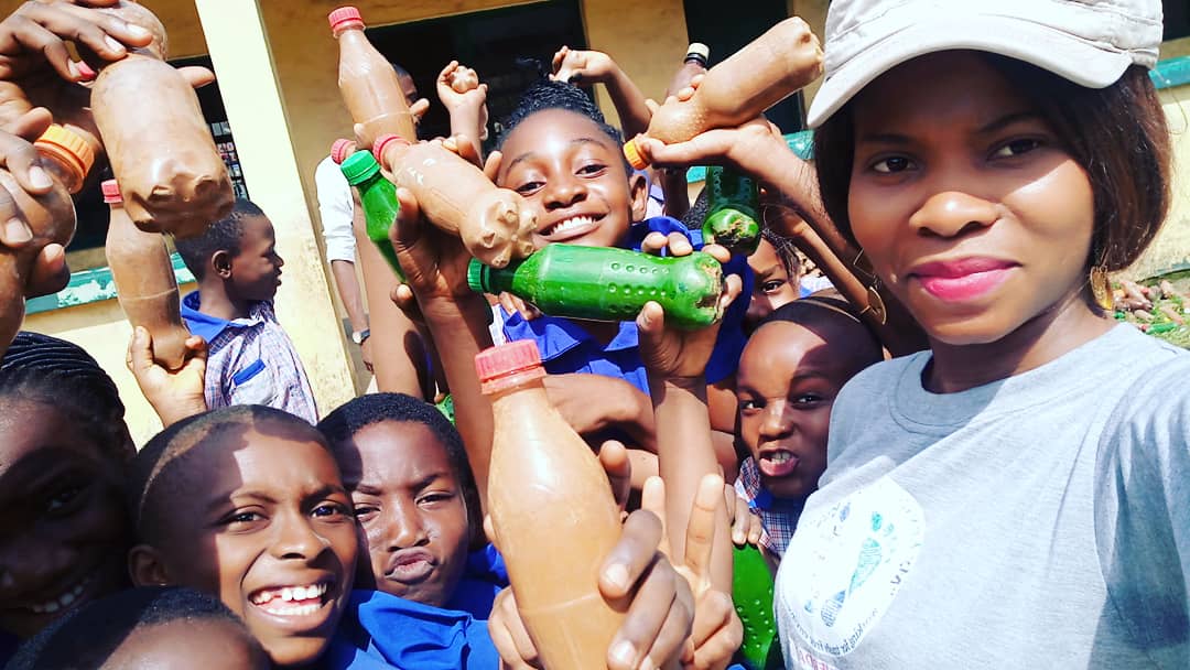 myEmyWEALTH's tweet photo. Yesterday was POST CHILDREN'S DAY CELEBRATION with pupils from TONEL INT'L SCH Phc 
Great session with our initiator @wonneafronelly on 7 PLASTIC TYPES, One-Time Use plastics&amp;need for Upcyling as #PlasticBottleShelters where there's no operational recycling plant
 #VerdantKids💪 https://t.co/fTaPG3CyJm