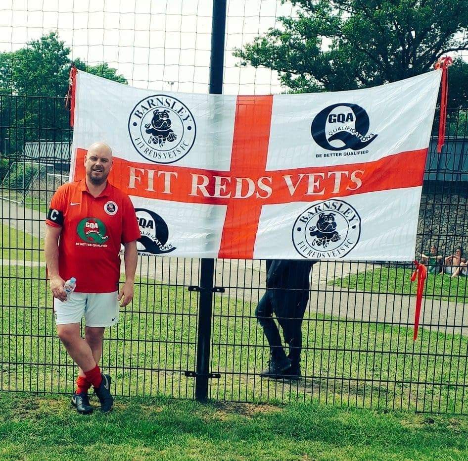 GQAMick's tweet photo. @GQAQuals sponsored @BarnsleyFitReds veterans travelled to Holland at the weekend and came away with the Jan van de Watering Memorial Trophy after beating hosts #Moc17 on penalties. Well done gents π #BigGreenQ @bfccommunity https://t.co/xNRCwpc3cR