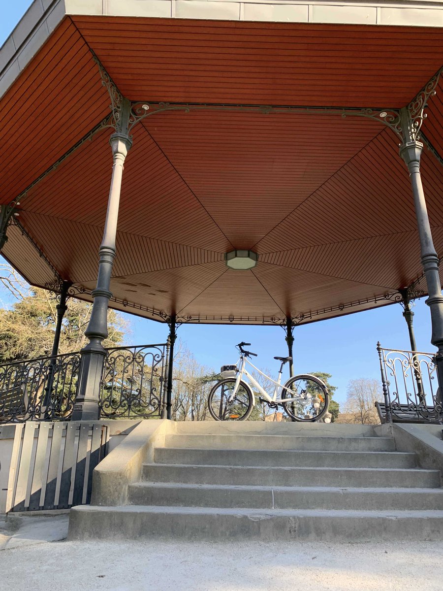 ThirtyOneBikes's tweet photo. Emmenez-moi … 🎼 au Jardin des Plantes ! Euh … Nous vous y amenons en vélo électrique, oui Monsieur 😉😉😉
.
Le blog -> https://t.co/zNPtqkrvq4
.
#thirtyonebikes #ebike #bike #velo #vae #france #frenchtouch #toulouse #visiteztoulouse #occitanie #town #urban #city #ville https://t.co/lelXedJ18S