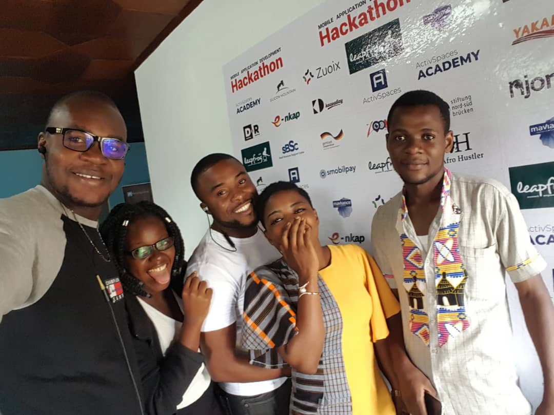 3ch310n's tweet image. Do of #mobileApp #hackerthon @ActivSpaces @LeapfrogeV @Brun0L3z @zuoix
@digitalRenter @AnotherEyeApp @Aminde64 @bessongayim @Buma76285561 @NadeshEduke