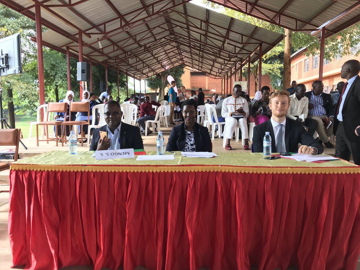 SwedeninUG's tweet photo. Our judges for the day include Annet Kyokusiima from @SwedeninUG, Tord Halvorsen from the Embassy of Norway and Charles Kasujja from @ViAgroforestry Uganda.
#Nordics4TheEnvironment #Nordics4ClimateAction #FacingTheClimate
#7DayChallengeUganda https://t.co/dhuUZzIEYG