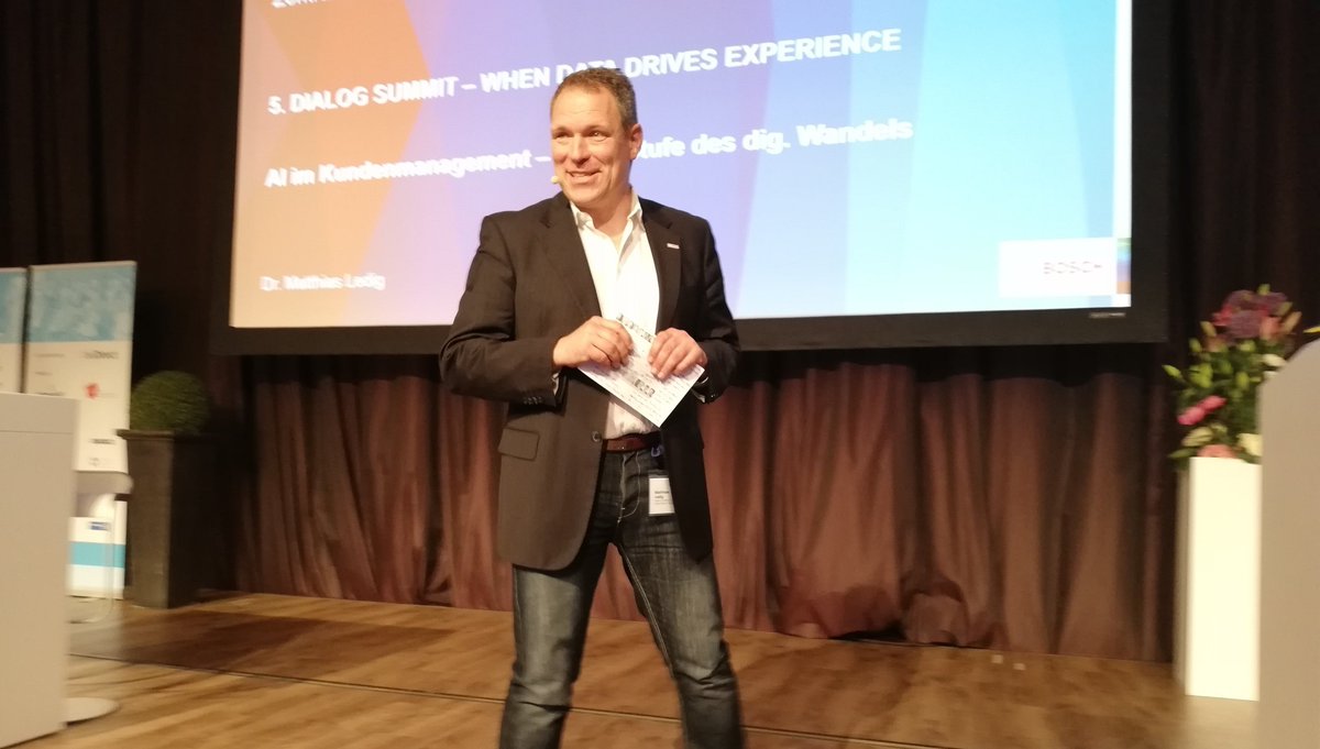 AI als Tool der Personalisierung. Matthias Ledig von Robert Bosch über "Die zweite Stufe des digitalen Wandels" #AI #CustomerExperience #Marketing #personalization #ds19 #DialogSummit