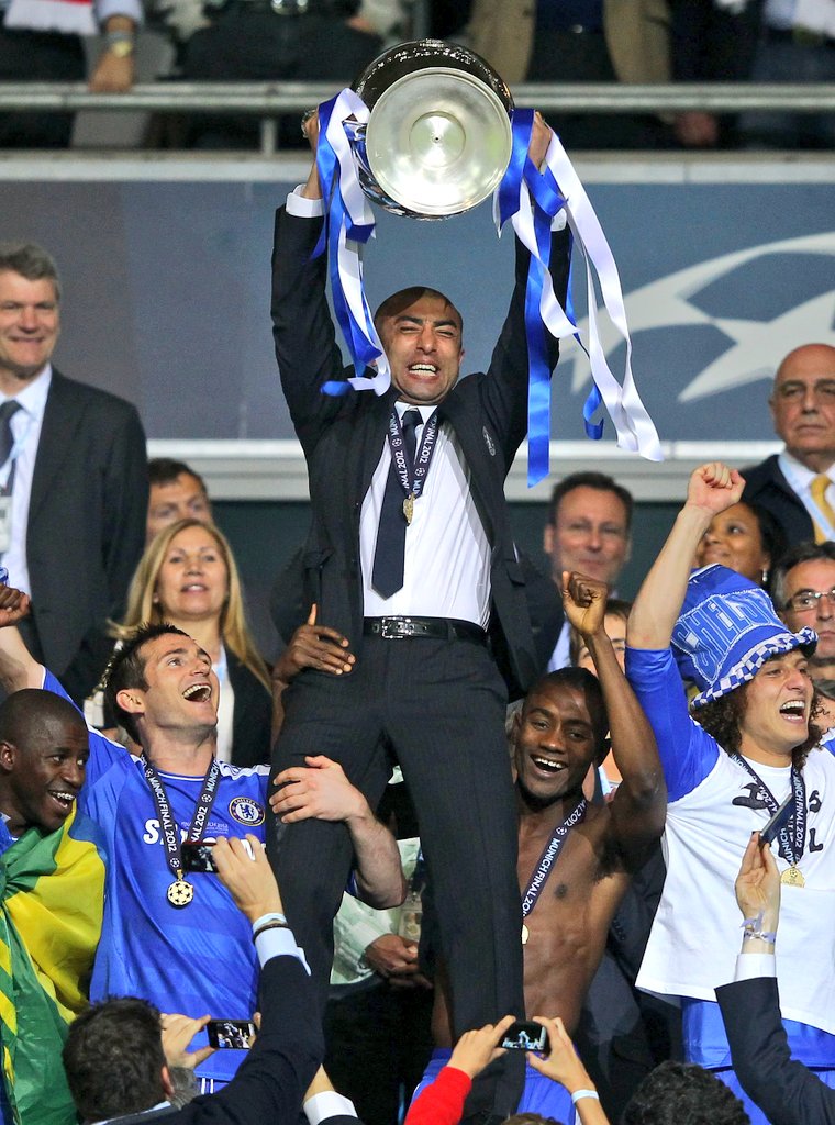 Happy birthday to Roberto Di Matteo, the man that won us our first ever Champions League trophy. 