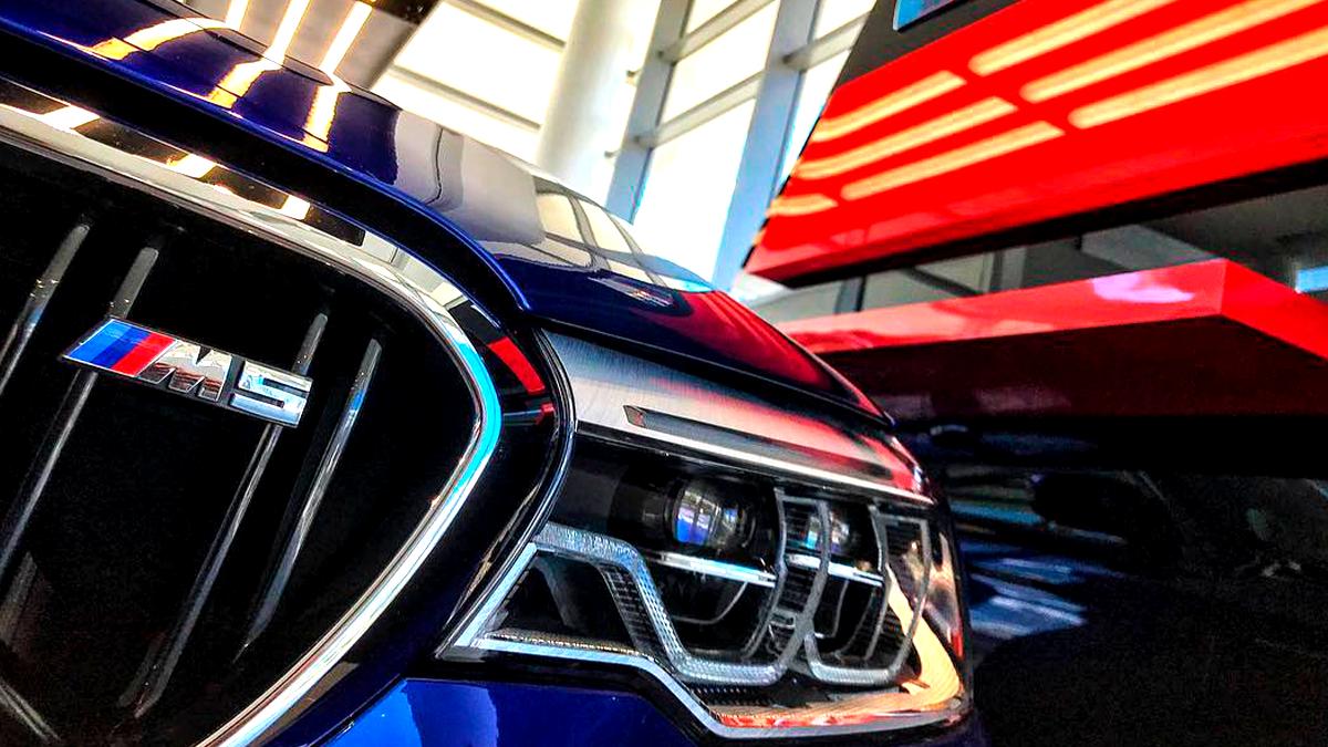 BMW_SA's tweet image. Pure #MPower. Raw performance. Unbridled adrenaline. The #BMW #M5. 🔥 Image courtesy of #NicoKoster