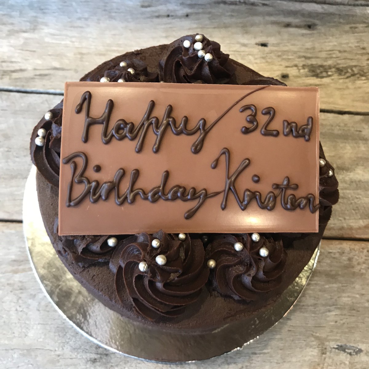 31DegreesCC's tweet photo. We love celebrating with you and what better way to celebrate than with cake! 
#happybirthday #cake #brisbanecake #chocolatecake #chocolate https://t.co/NckxS2lY8V