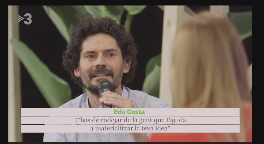 mroyoespinet's tweet photo. Per triomfar, t'has de rodejar de gent que comparteixi el mateix projecte que tu. La mateixa passió, i el mateix coratge. Per empendre, t'han de brillar els ulls i aconseguir que els teus clients que són fans! @Xef_Ruscalleda @CostaEduard #revolucio4 @Revolucio4 https://t.co/NGrHhmaaGc