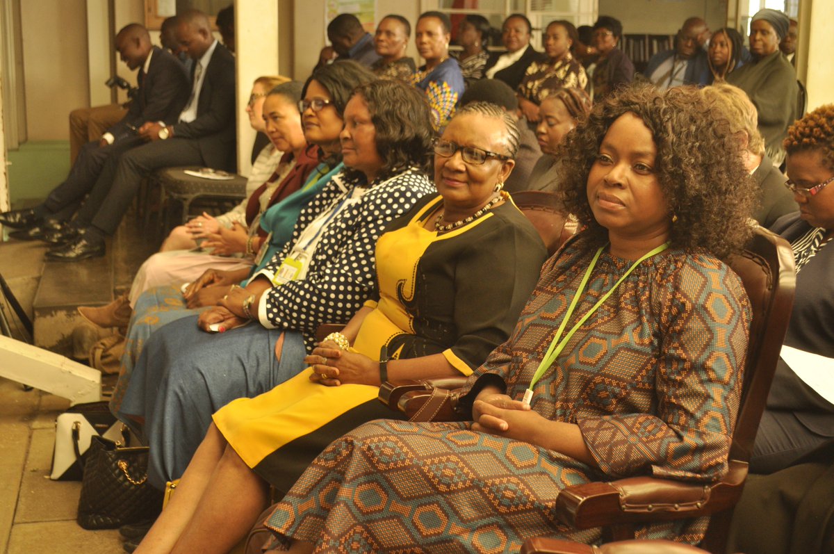 GMCZimbabwe's tweet photo. Good morning π
Here is a recap of the #countingthegains photo book launch held at the parliament of Zimbabwe in pictures.
@NewsDayZimbabwe @SwedeninZW @HeraldZimbabwe @DailyNewsZim @RAUZW @WCOZIMBABWE @parliamentzim
GET A COPY!!!! https://t.co/XpXvhvKlx7