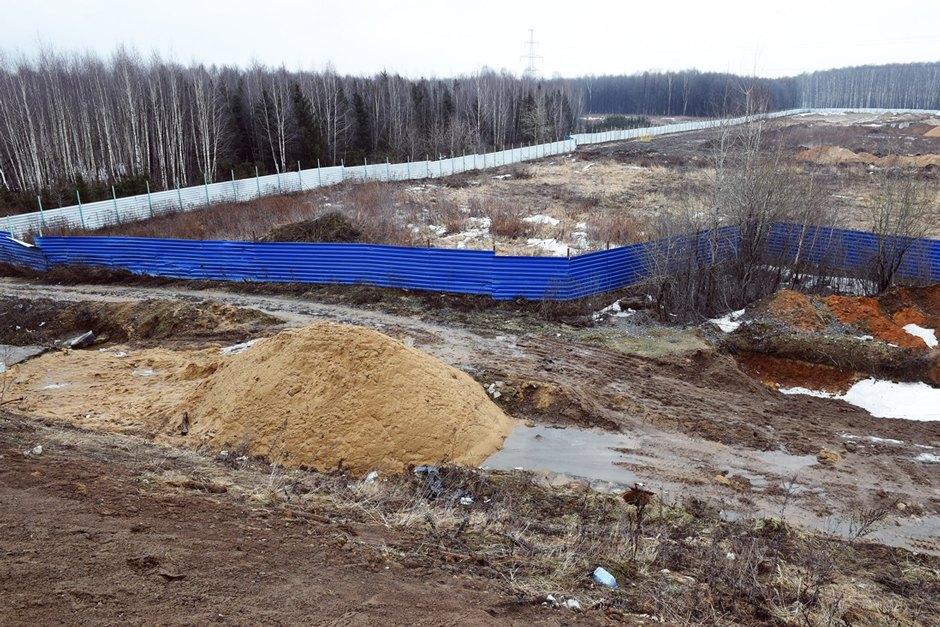 вырубкой леса на территории национального парк. лосиный остров строительство. лосиный остров строительство. лосиный остров строительство. ярославское шоссе парк лосиный остров.