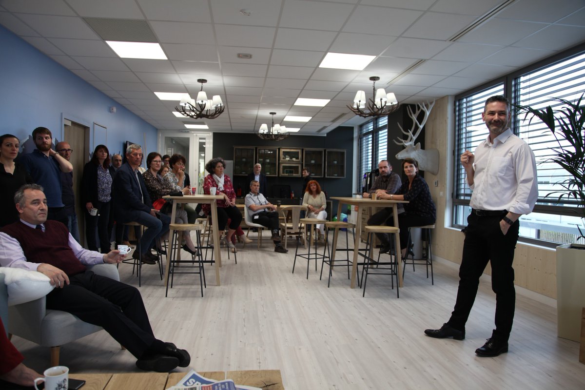 CA_TS_'s tweet image. 🎙️#Speakerscorner #Annecy Xavier Castan, Leader #Coachingagile et Performance chez @CA_TS_ , aborde aujourd&apos;hui les enjeux de l&apos;agilité au sein de l&apos;entreprise et dresse un premier bilan positif de l&apos;accompagnement des équipes par notre #team #coachagile🚀 @Credit_Agricole