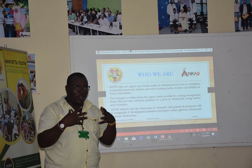 ManyattaYouth_m's tweet photo. A brief History Manyatta Youth Entertainment- {Comunity Based Organization} ,the reason the group began,what we have achieved and where we seek to go, presented by the Director.#savetprogram #SavetProject @AnikaTv_ke @CICCTrust @theGCERF @Metknu @USIP @USAmbKenya @USEmbassyKenya https://t.co/nFDuMQIBlA