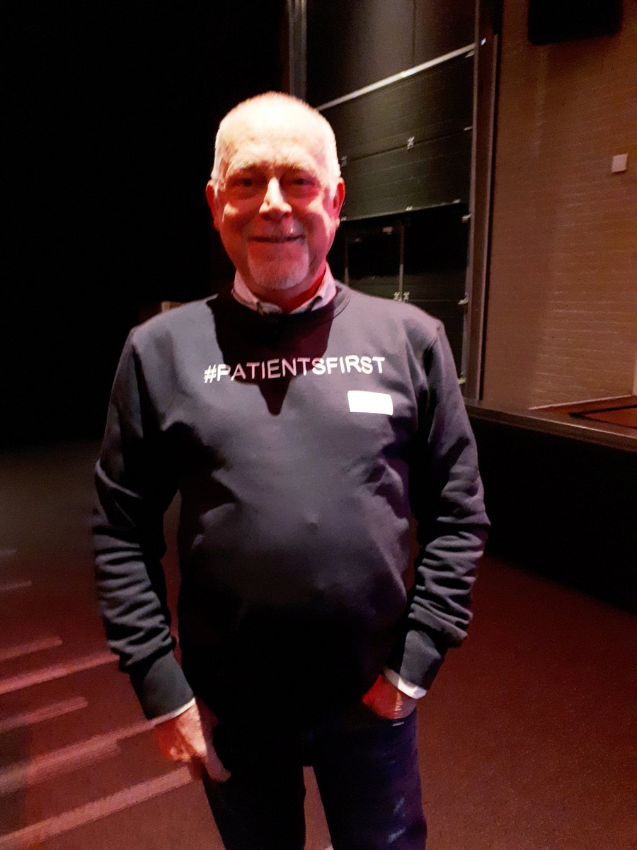 KarinTimm's tweet photo. Nog niet eerder een spreker gehad die zich zo zorgvuldig voorbereidde. @bernd_020 #DermaC2019 https://t.co/mcaq59rN3w