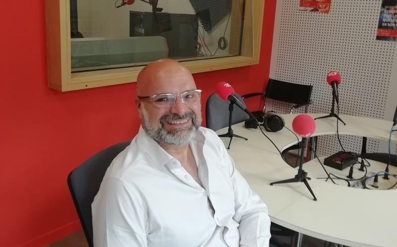 TaosFr's tweet photo. Première expérience radiophonique pour Guireg Séité, interviewé dans l'émission "Parole d'entrepreneur" sur RCF Bordeaux. Merci Lilly Pello pour ce bel échange.
Pour écouter l'émission, cliquez ici :
https://t.co/id9bjHSF52 https://t.co/gYnoLc1LGZ